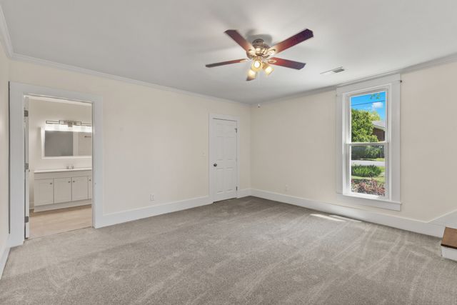 610 E Main St, Watertown, TN 37184