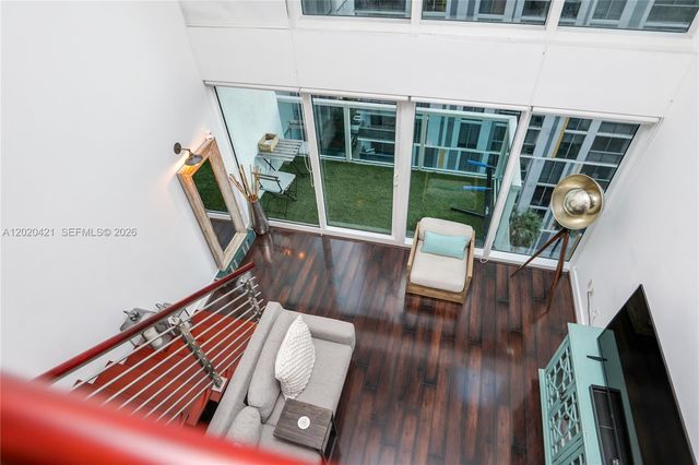 41 SE 5th St 704, Miami, FL 33131
