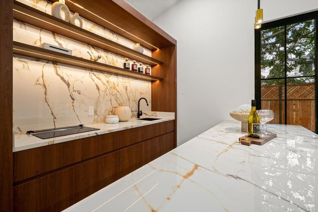 Image 23 of property listing at 15 San Juan Avenue, Menlo Park, CA 94025