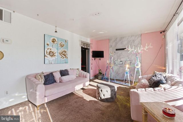 2752 WINDSOR DR, Bensalem, PA 19020