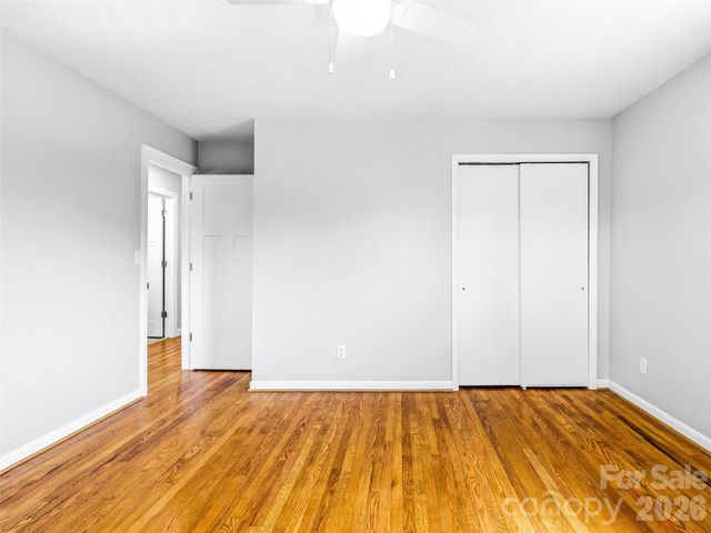 2 Oakland Street, Weaverville, NC 28787