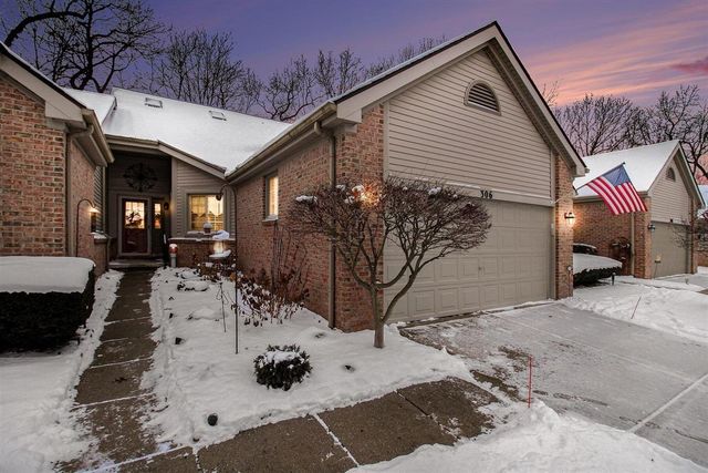 306 Pineknoll Court, Brighton, MI 48116