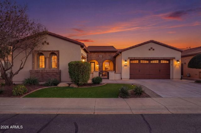 37127 N STONEWARE Drive, Queen Creek, AZ 85140