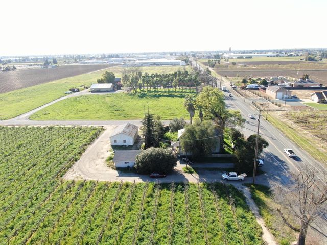 7076 E Highway 12, Lodi, CA 95240