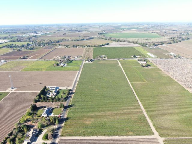 7076 E Highway 12, Lodi, CA 95240