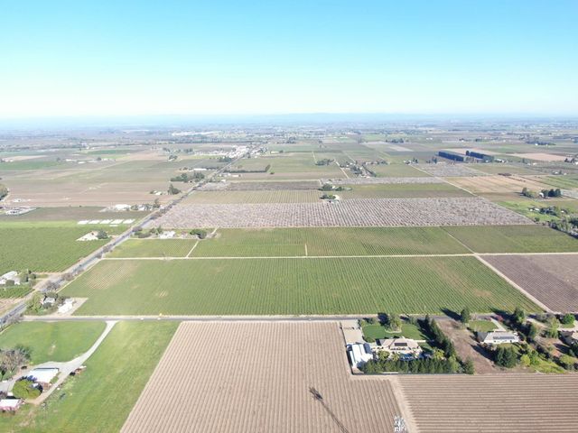 7076 E Highway 12, Lodi, CA 95240