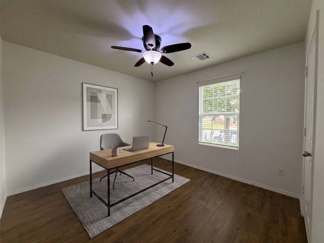 9913 Amosite Drive, Fort Worth, TX 76131