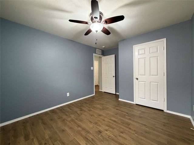 9913 Amosite Drive, Fort Worth, TX 76131