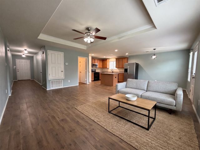 9913 Amosite Drive, Fort Worth, TX 76131
