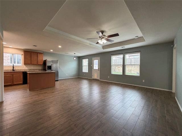 9913 Amosite Drive, Fort Worth, TX 76131