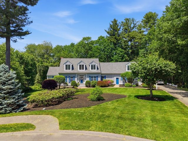 15 Erin Way, Middleton, MA 01949
