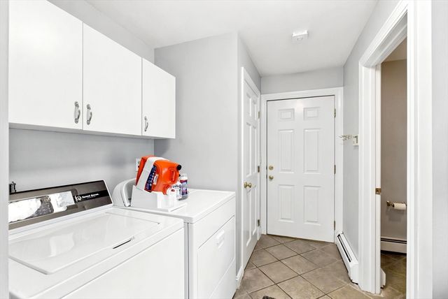 15 Erin Way, Middleton, MA 01949