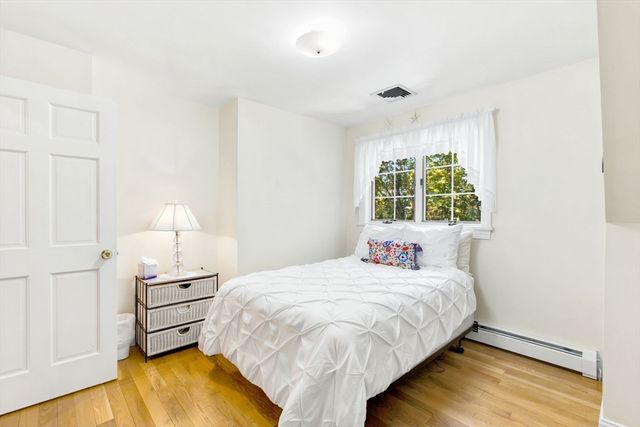 15 Erin Way, Middleton, MA 01949
