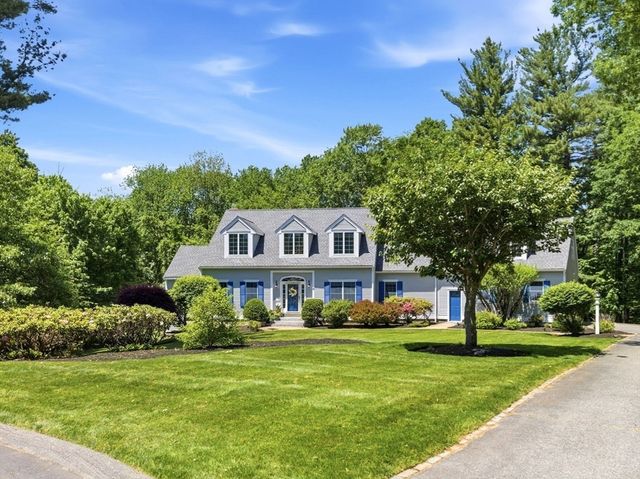 15 Erin Way, Middleton, MA 01949
