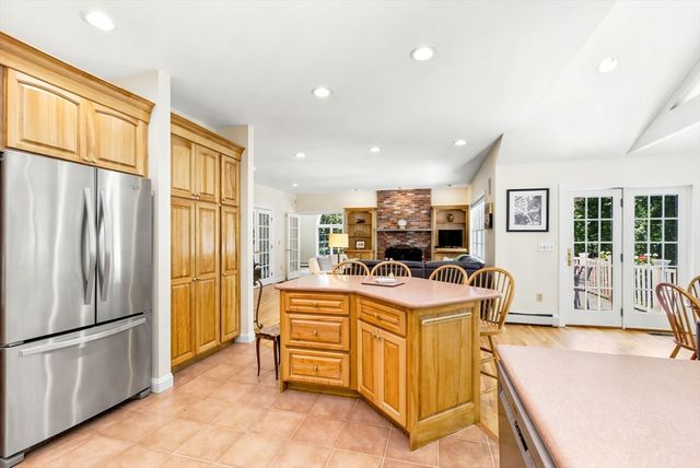 15 Erin Way, Middleton, MA 01949