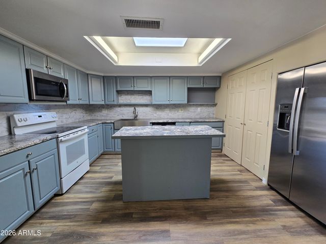 400 S PALADIN Circle, Litchfield Park, AZ 85340