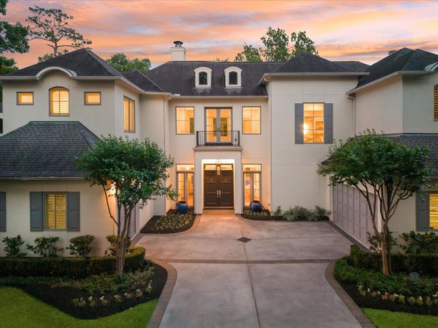 22 E Shady Lane E, Houston, TX 77063