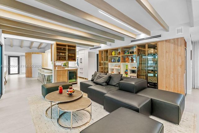 4095 Battersea Rd, Miami, FL 33133