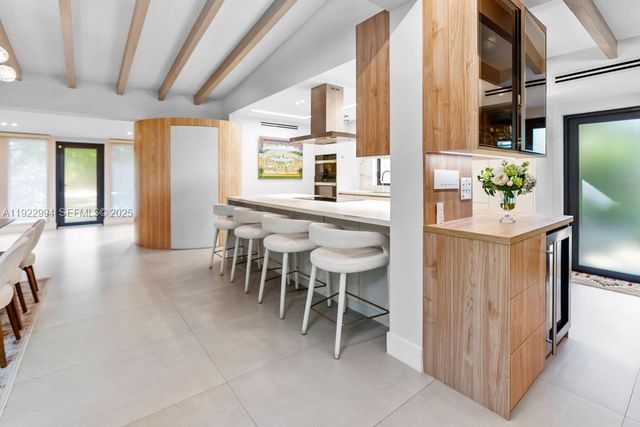 4095 Battersea Rd, Miami, FL 33133