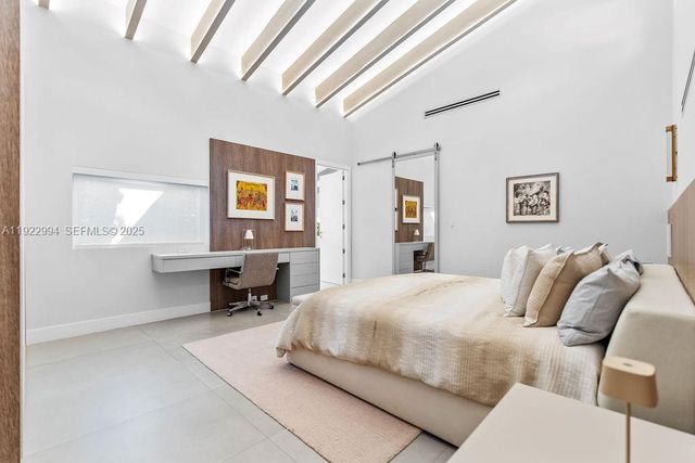 4095 Battersea Rd, Miami, FL 33133