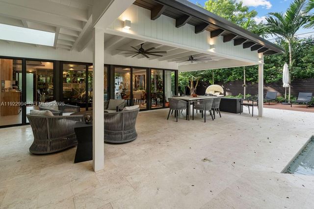 4095 Battersea Rd, Miami, FL 33133