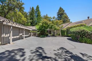12 E Altarinda, Orinda, CA 94563