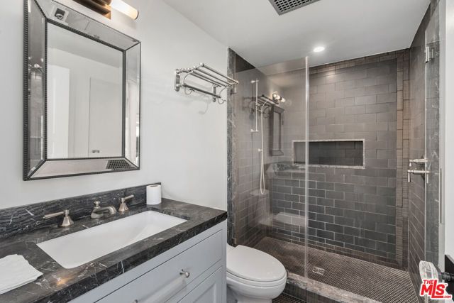 2444 Carman Crest Drive, Los Angeles, CA 90068