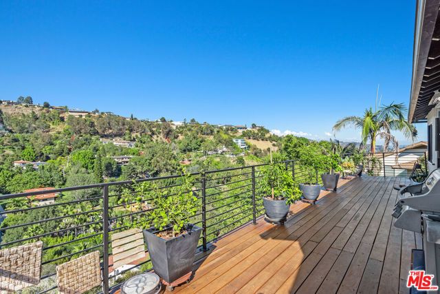 2444 Carman Crest Drive, Los Angeles, CA 90068