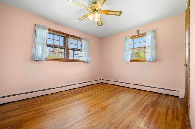 58 Willow Road, East Kingston, NH 03827