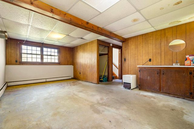 58 Willow Road, East Kingston, NH 03827