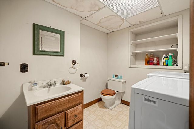 58 Willow Road, East Kingston, NH 03827