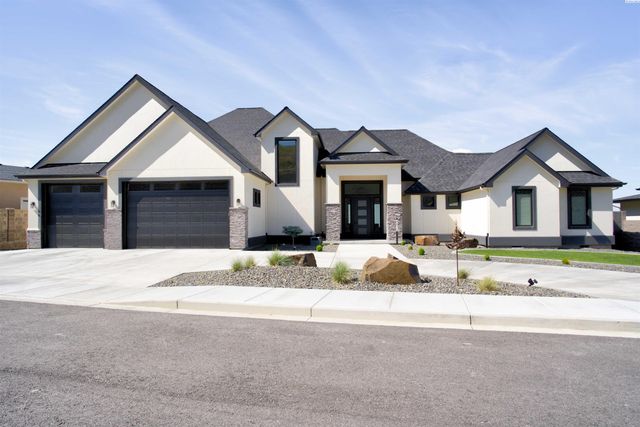 4871 S Morain St, Kennewick, WA 99337