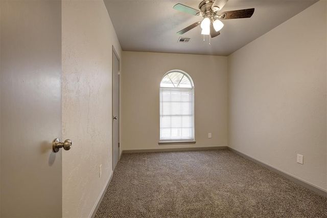 804 S Dogwood Street, Luther, OK 73054