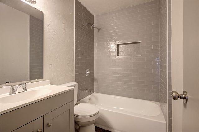 804 S Dogwood Street, Luther, OK 73054