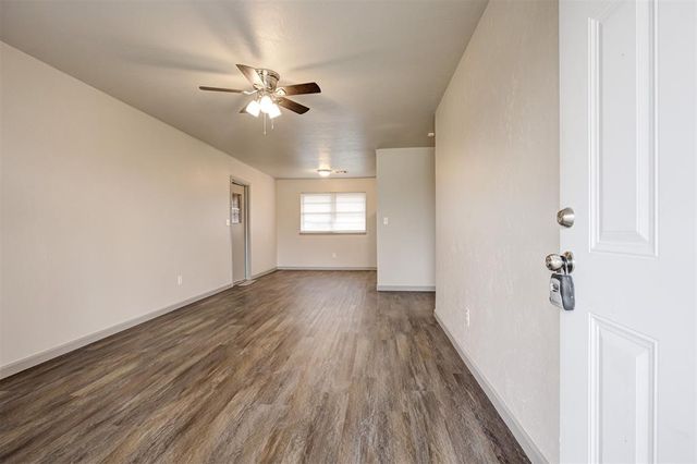 804 S Dogwood Street, Luther, OK 73054