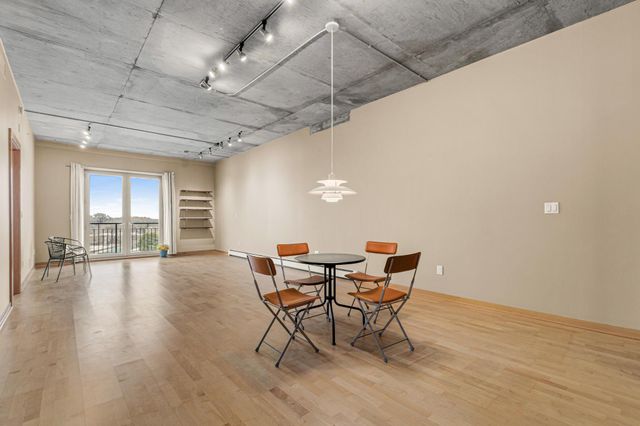 212 N 1st Street 411, Minneapolis, MN 55401