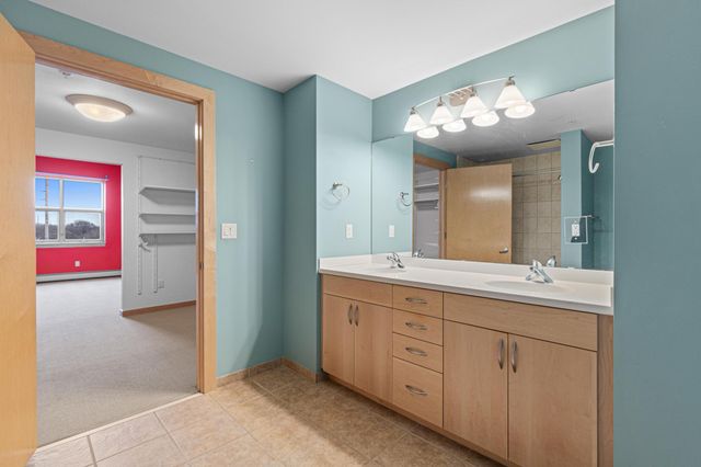 212 N 1st Street 411, Minneapolis, MN 55401