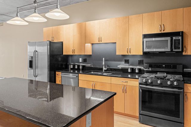 212 N 1st Street 411, Minneapolis, MN 55401