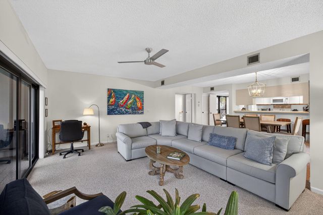 2101 Fairway Drive S, Jupiter, FL 33477