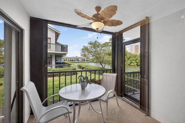 2101 Fairway Drive S, Jupiter, FL 33477