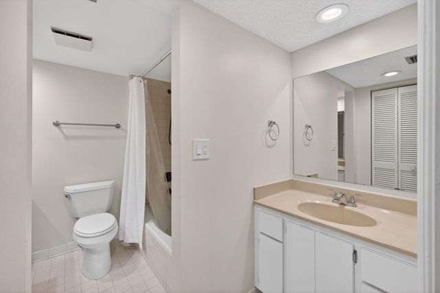 2101 Fairway Drive S, Jupiter, FL 33477