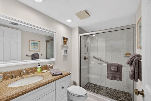 2101 Fairway Drive S, Jupiter, FL 33477