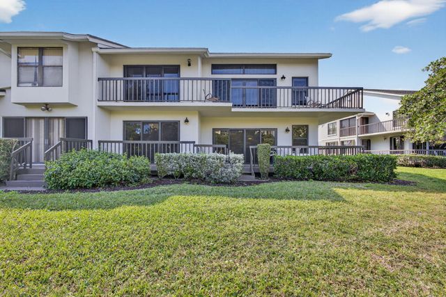 2101 Fairway Drive S, Jupiter, FL 33477