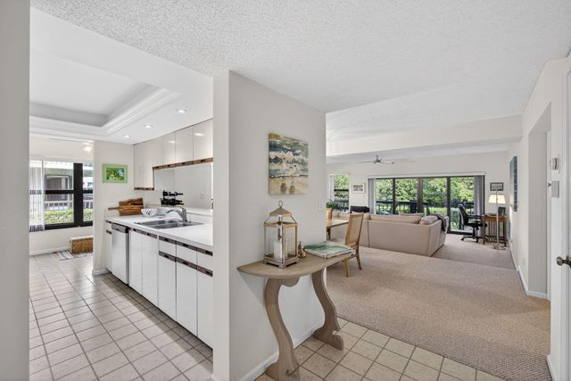 2101 Fairway Drive S, Jupiter, FL 33477