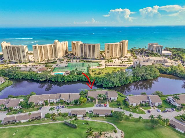 2101 Fairway Drive S, Jupiter, FL 33477