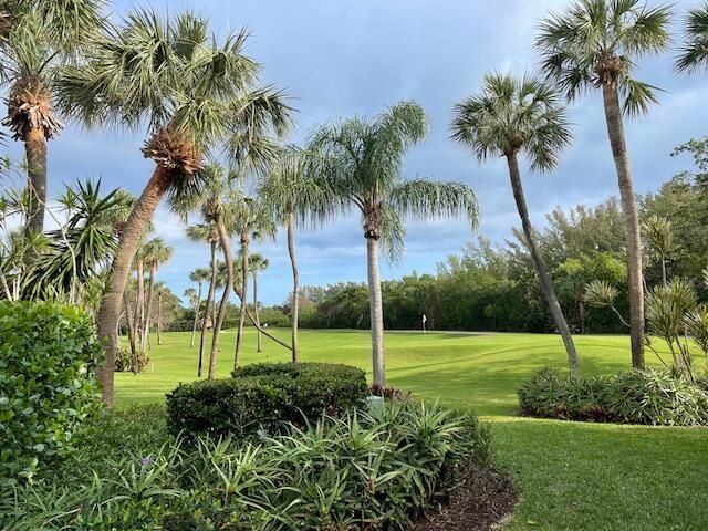 2101 Fairway Drive S, Jupiter, FL 33477