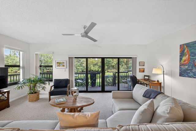 2101 Fairway Drive S, Jupiter, FL 33477