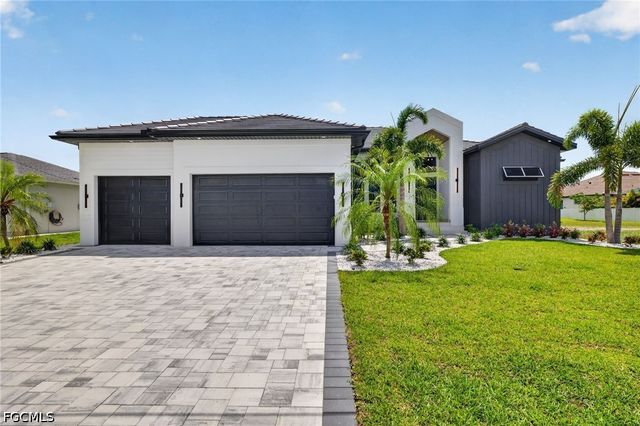 209 NW 35th PL, Cape Coral, FL 33993
