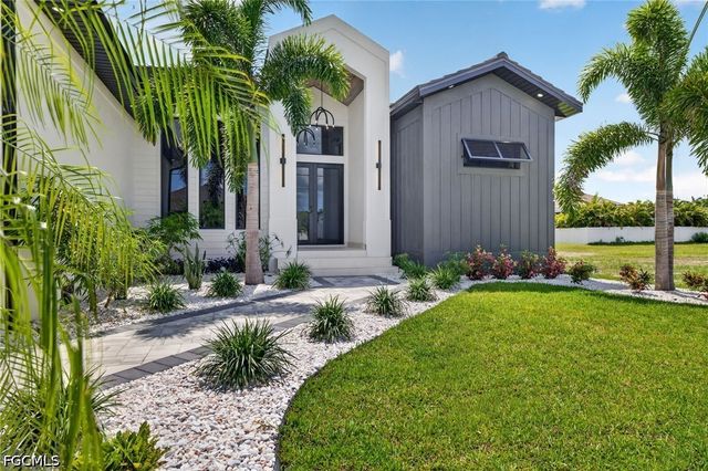 209 NW 35th PL, Cape Coral, FL 33993