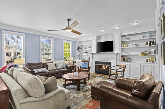 2109 Sedalia Lane, Lexington, KY 40513